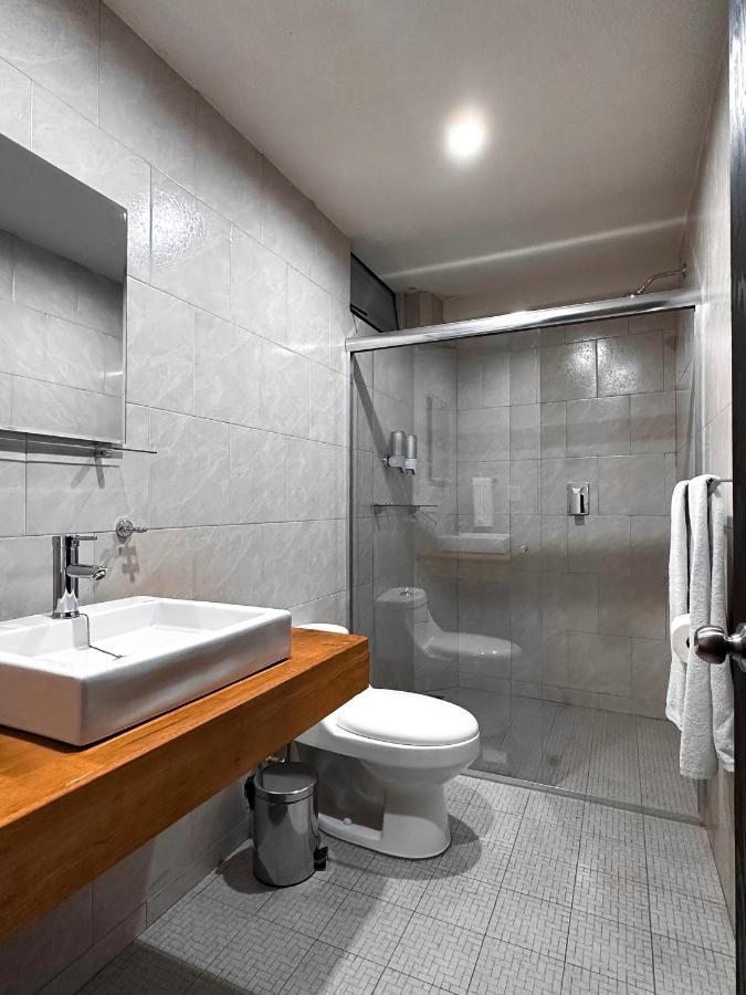 Hotel Santa Maria 태스코 데 알라르콘 외부 사진